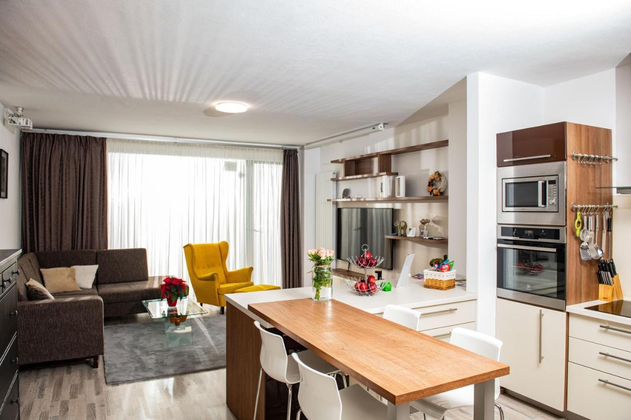 Forest Park Garden Apartment Bratislava Exteriör bild