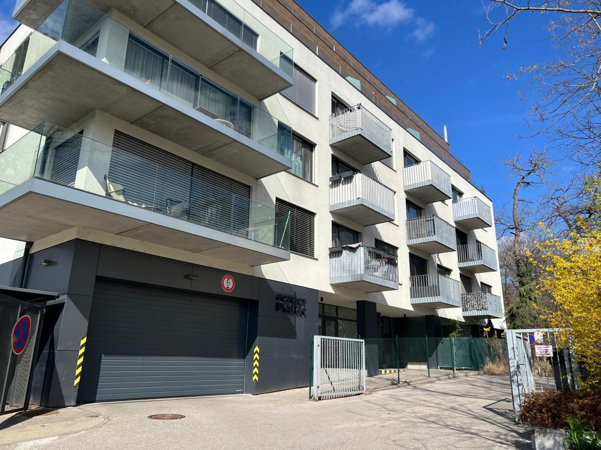 Forest Park Garden Apartment Bratislava Exteriör bild